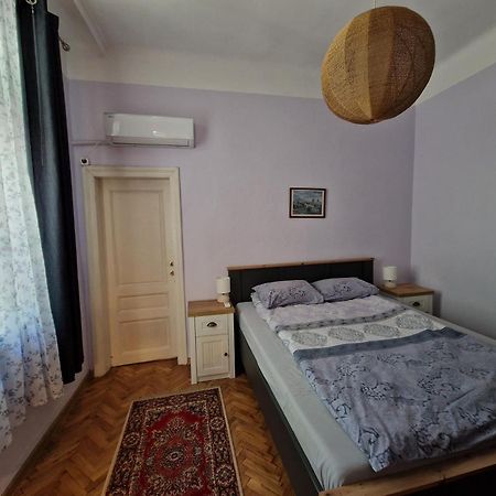 Етаж От Къща С Двор Burgas Exterior foto