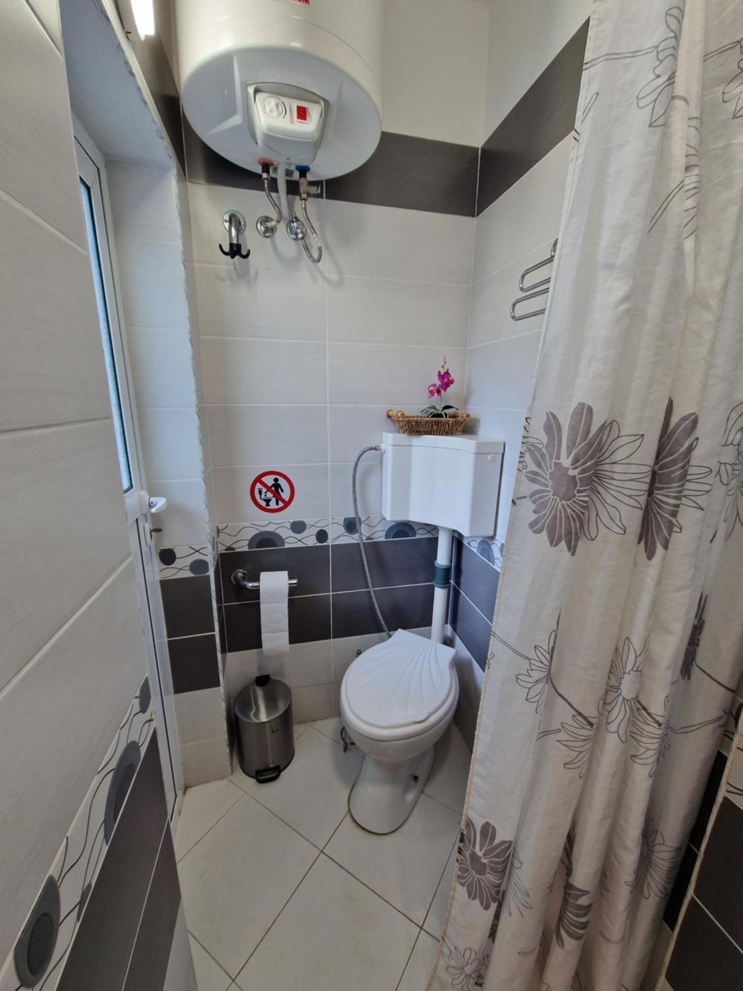 Етаж От Къща С Двор Burgas Exterior foto